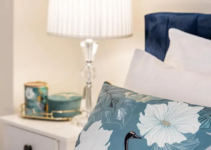 Old Town Cozy In Walk To Diocletians Palace And Beaches Lägenhet *