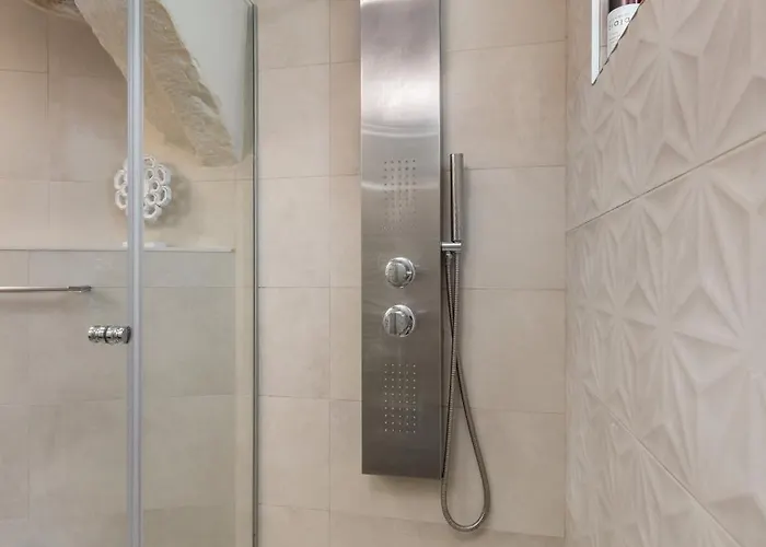 Old Town Cozy In Walk To Diocletians Palace And Beaches Lägenhet Split