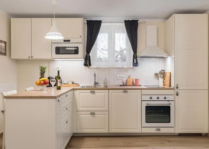 Lägenhet Old Town Cozy In Walk To Diocletians Palace And Beaches *